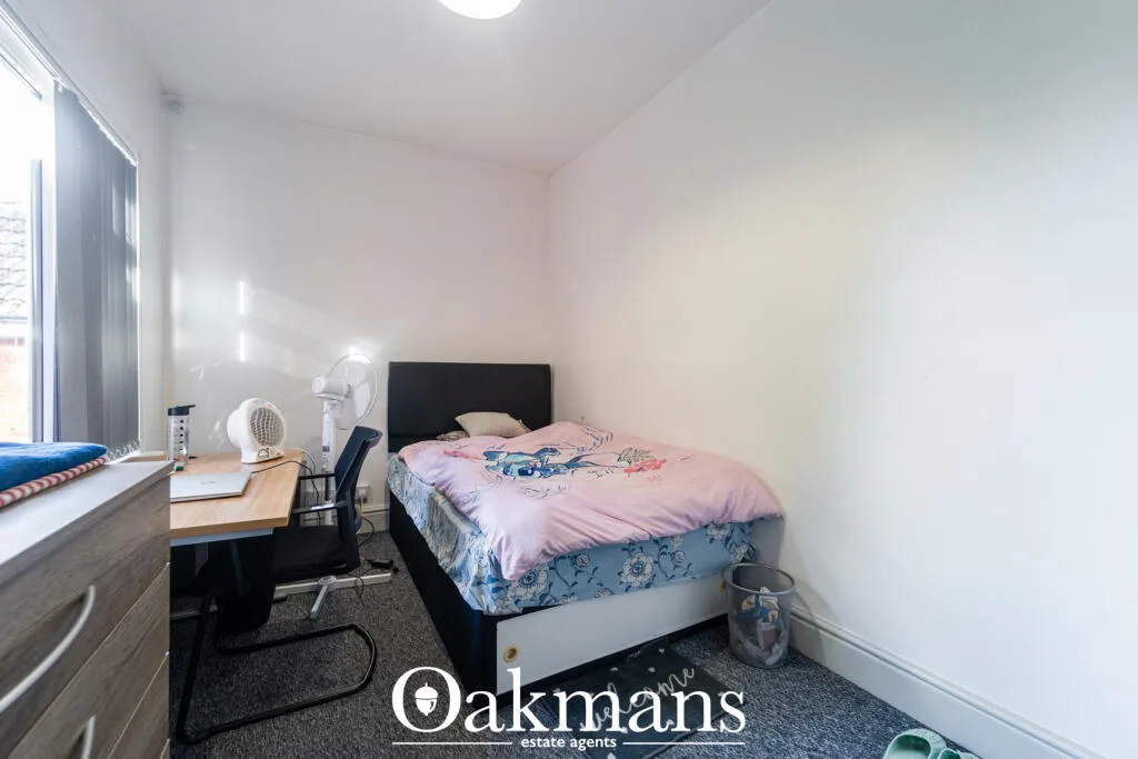 6 bedroom house for rent