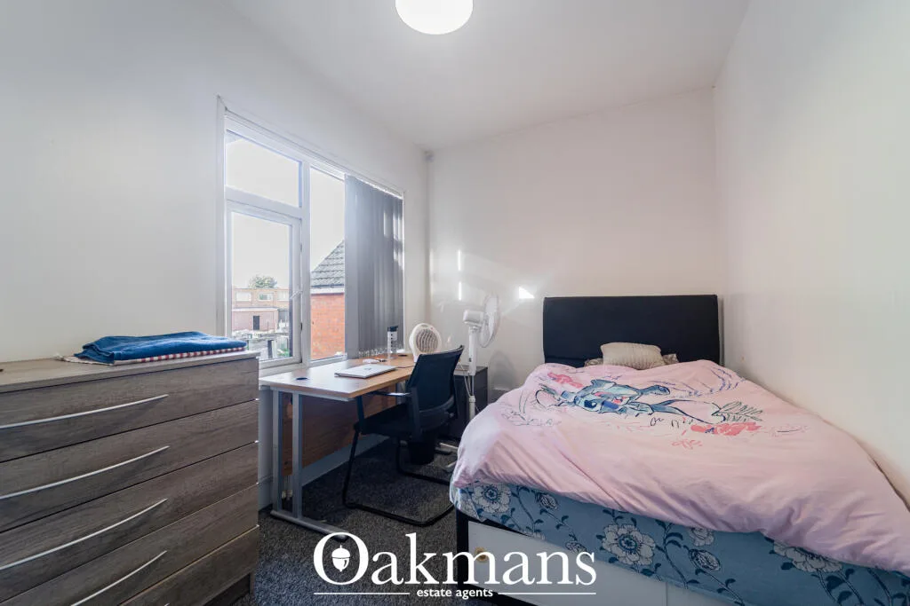 6 bedroom house for rent