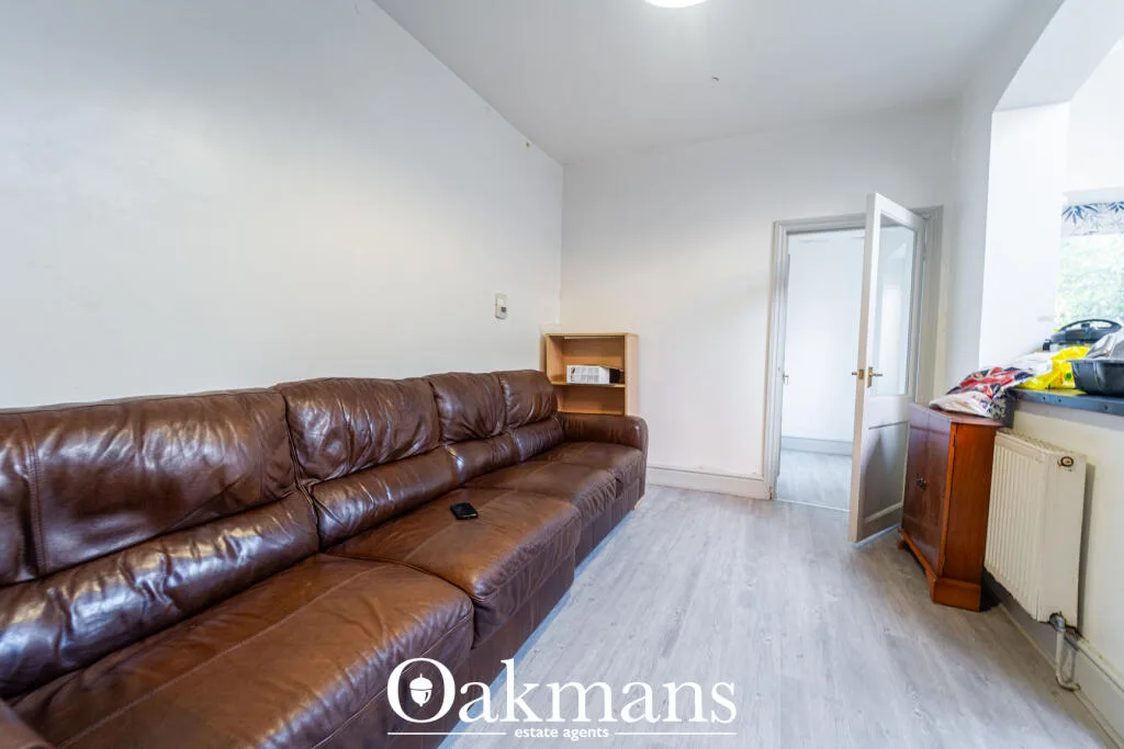 6 bedroom house for rent