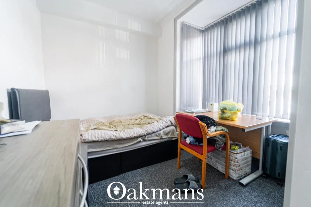 6 bedroom house for rent