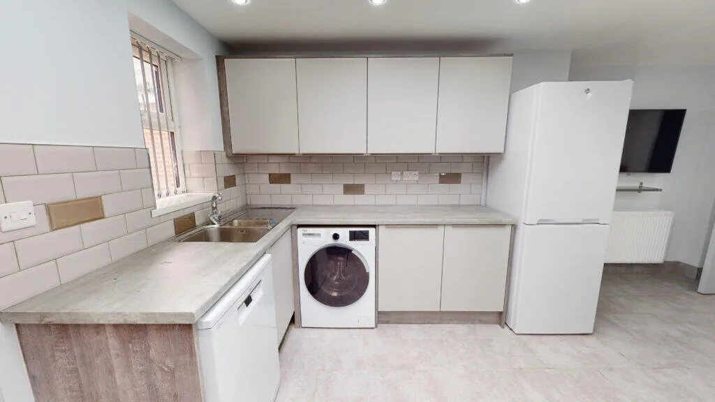 7 bedroom house for rent