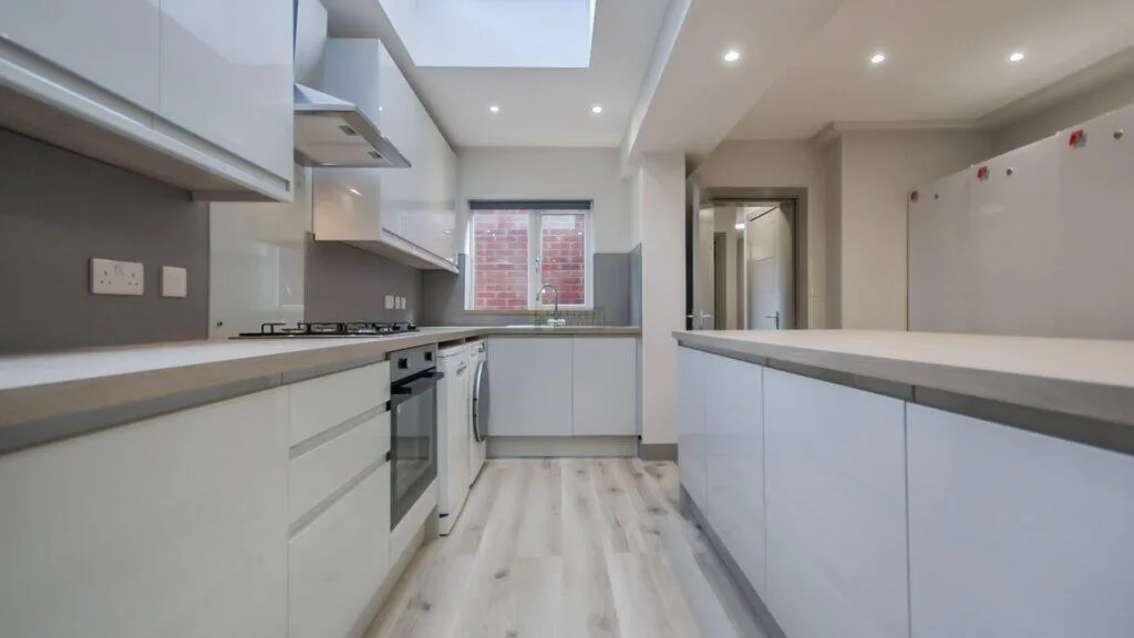 9 bedroom terraced house for rent