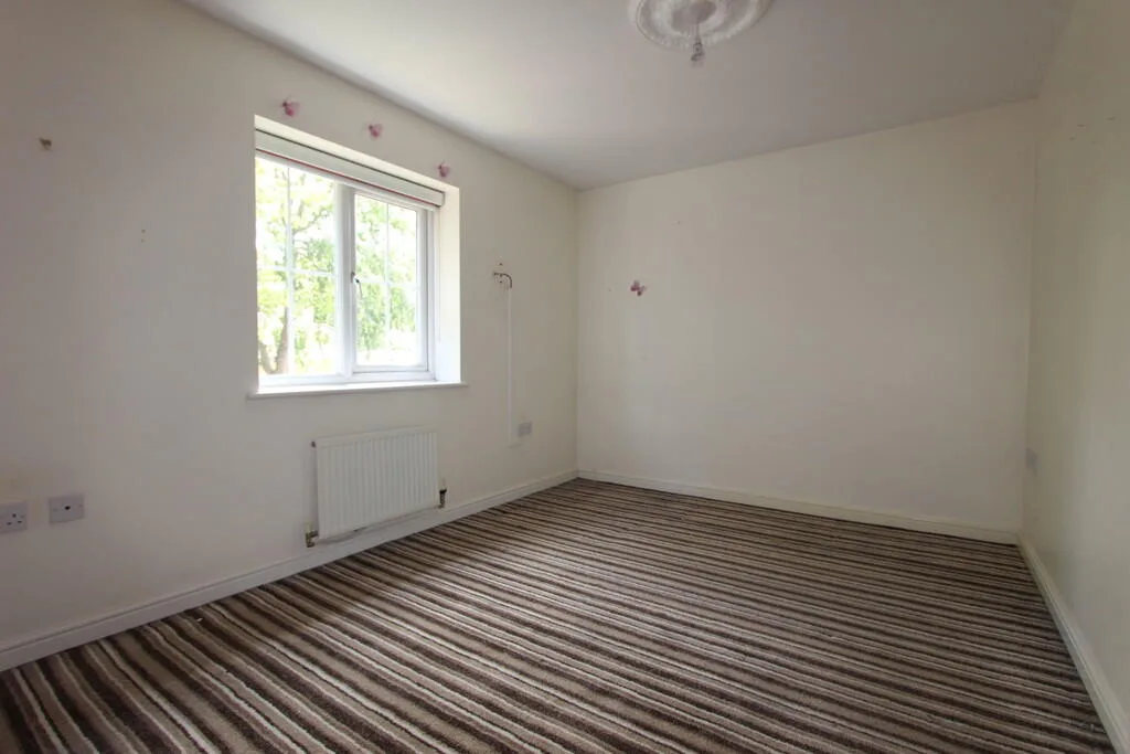 3 bedroom semi-detached house for rent