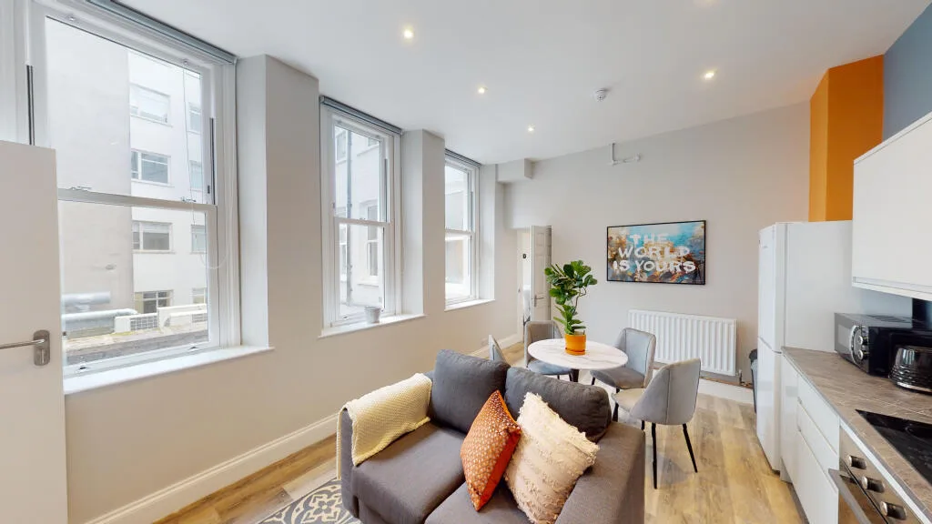 4 bedroom flat for rent