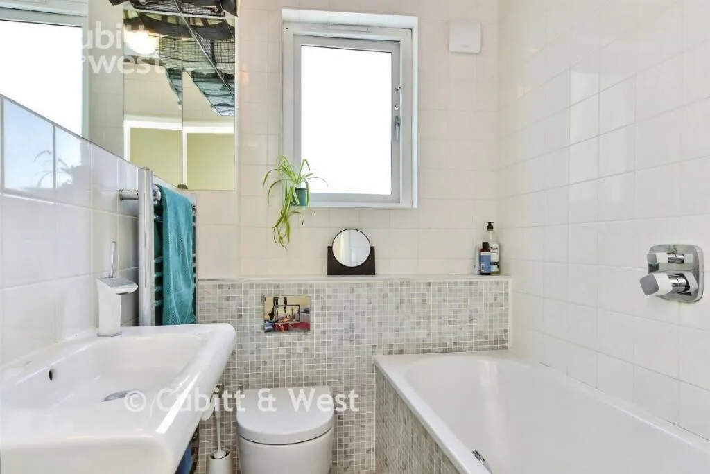 3 bedroom detached house for rent