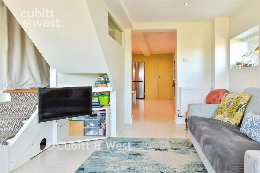 3 bedroom detached house for rent