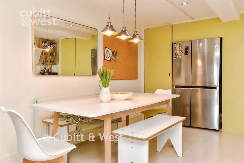 3 bedroom detached house for rent