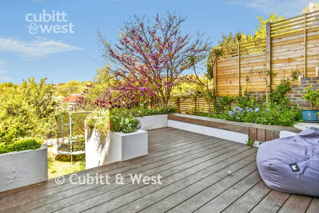 3 bedroom detached house for rent