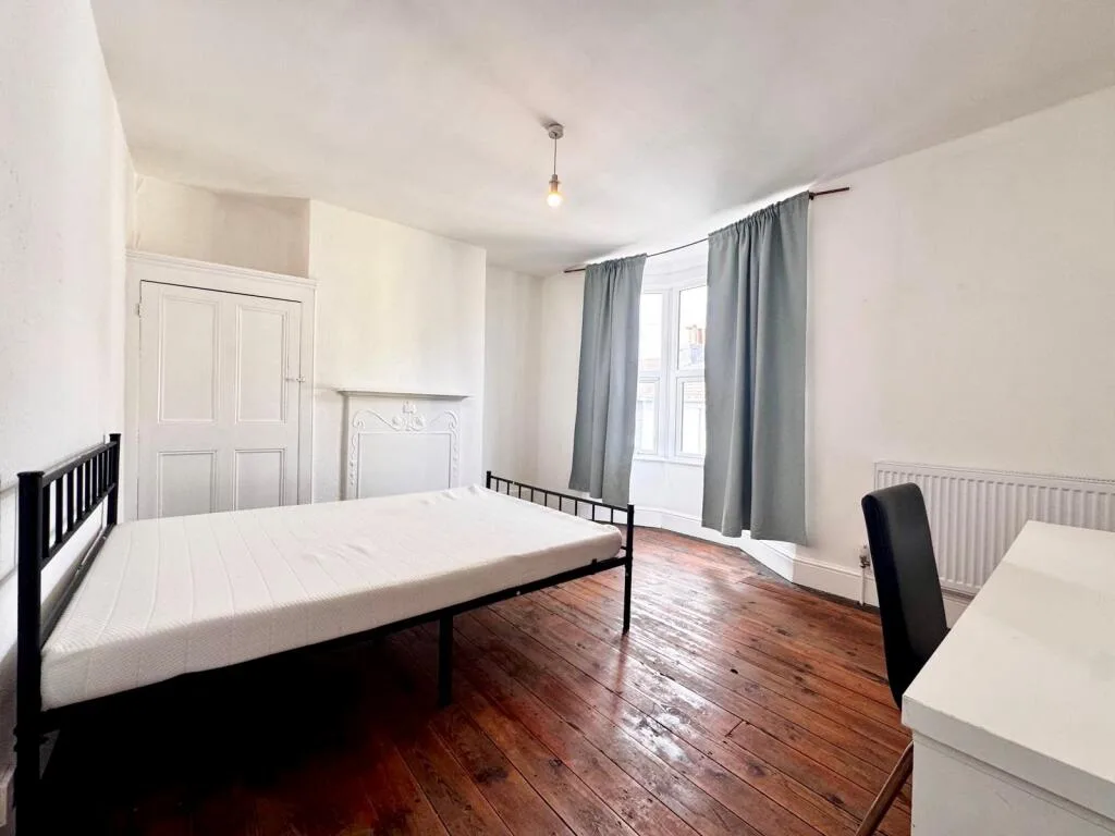 4 bedroom terraced house for rent
