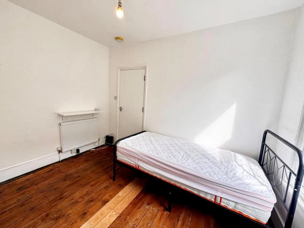4 bedroom terraced house for rent