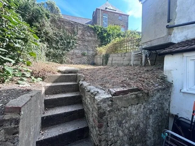 4 bedroom terraced house for rent