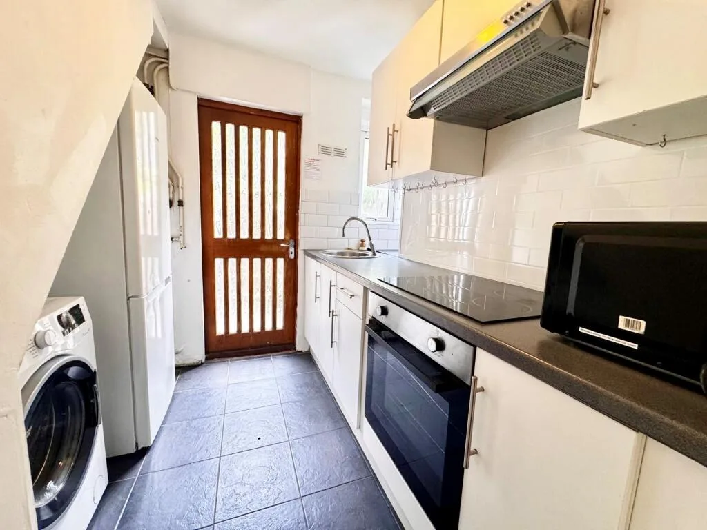 4 bedroom terraced house for rent