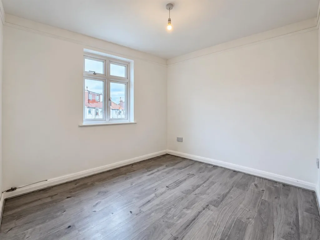 2 bedroom maisonette for rent