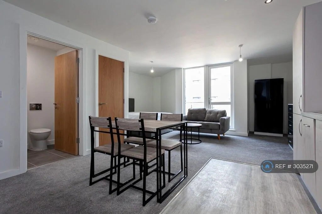 Studio flat for rent