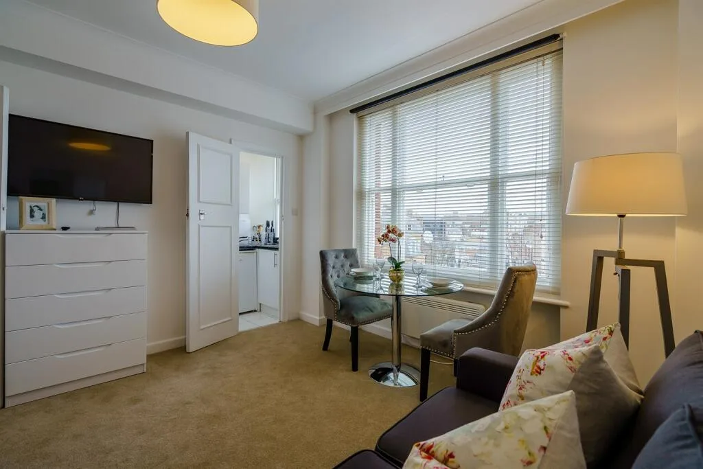 Studio flat for rent
