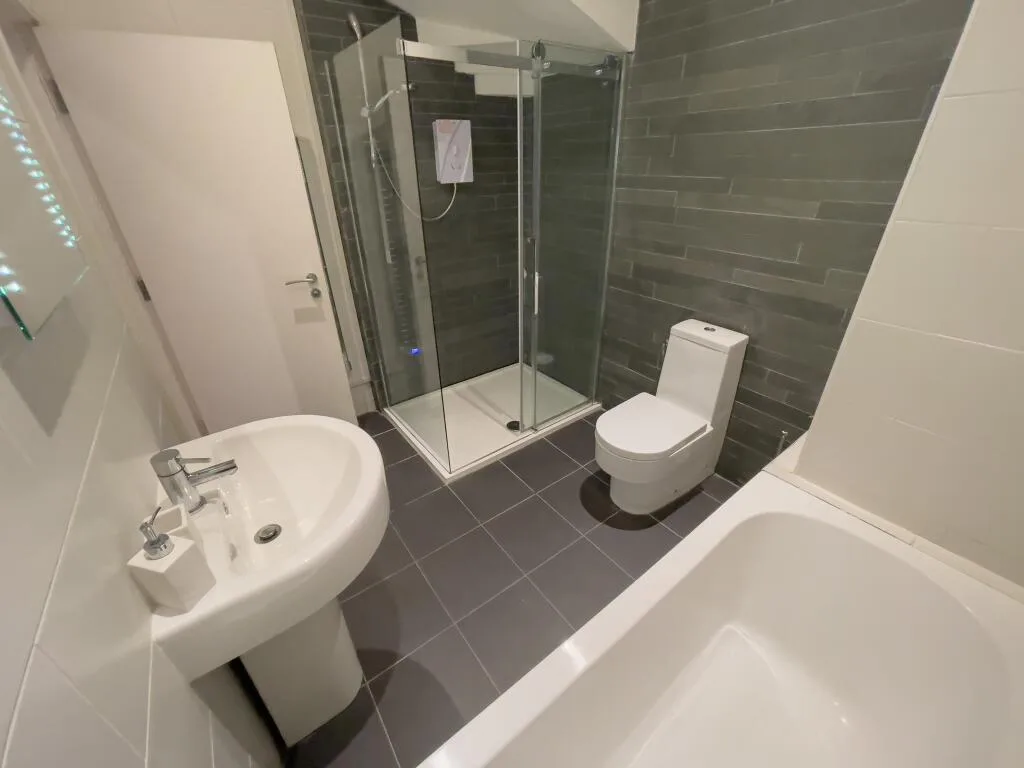 4 bedroom terraced house for rent