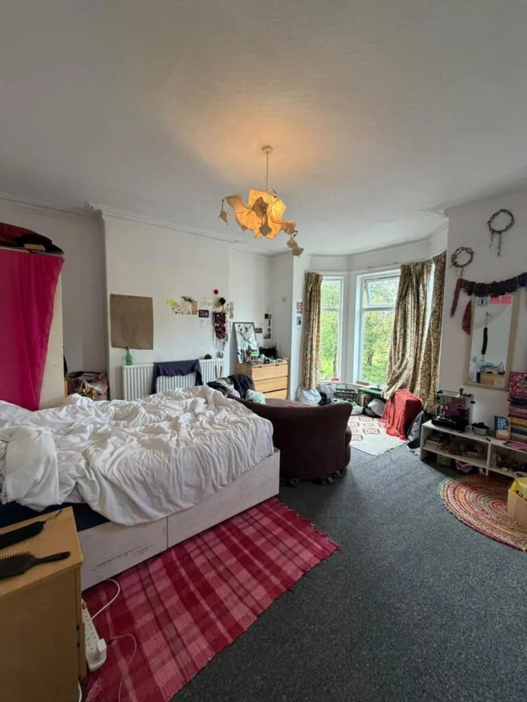 4 bedroom semi-detached house for rent
