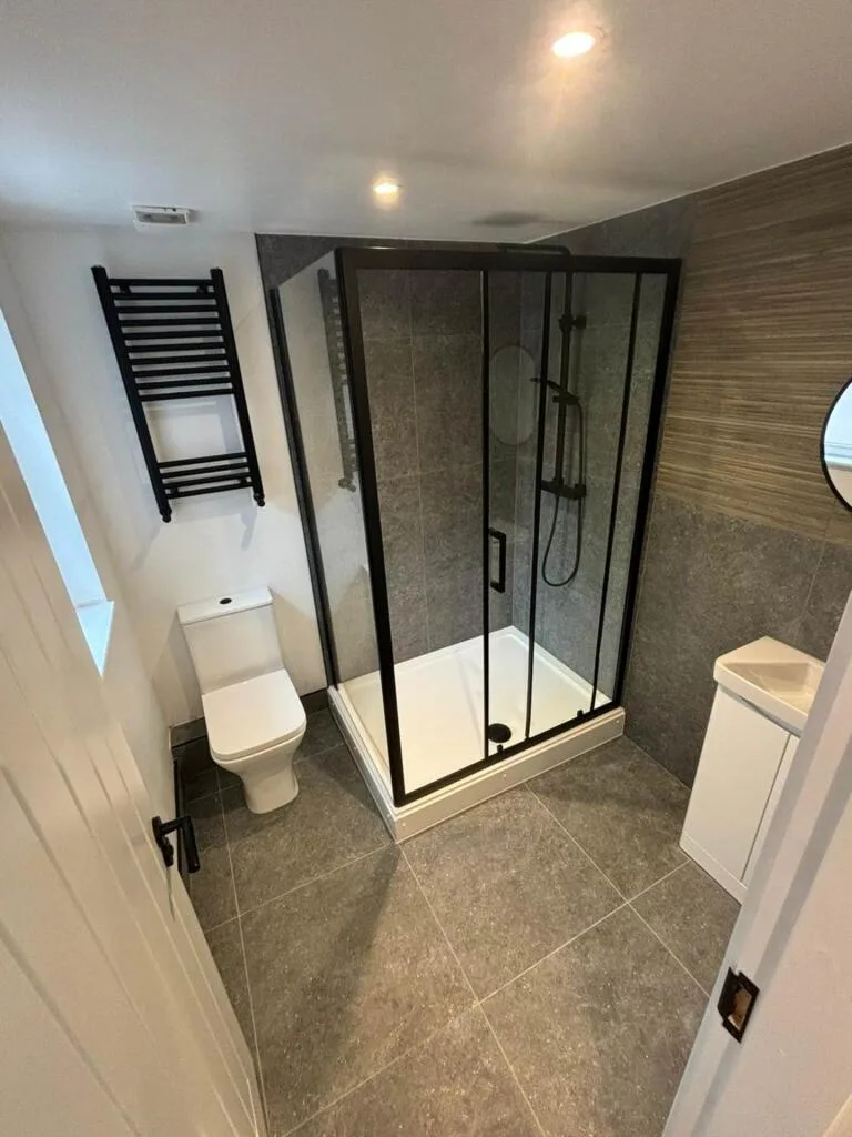 6 bedroom terraced house for rent