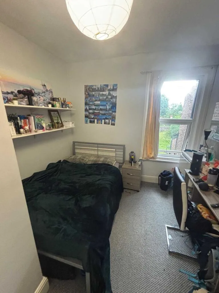 9 bedroom terraced house for rent