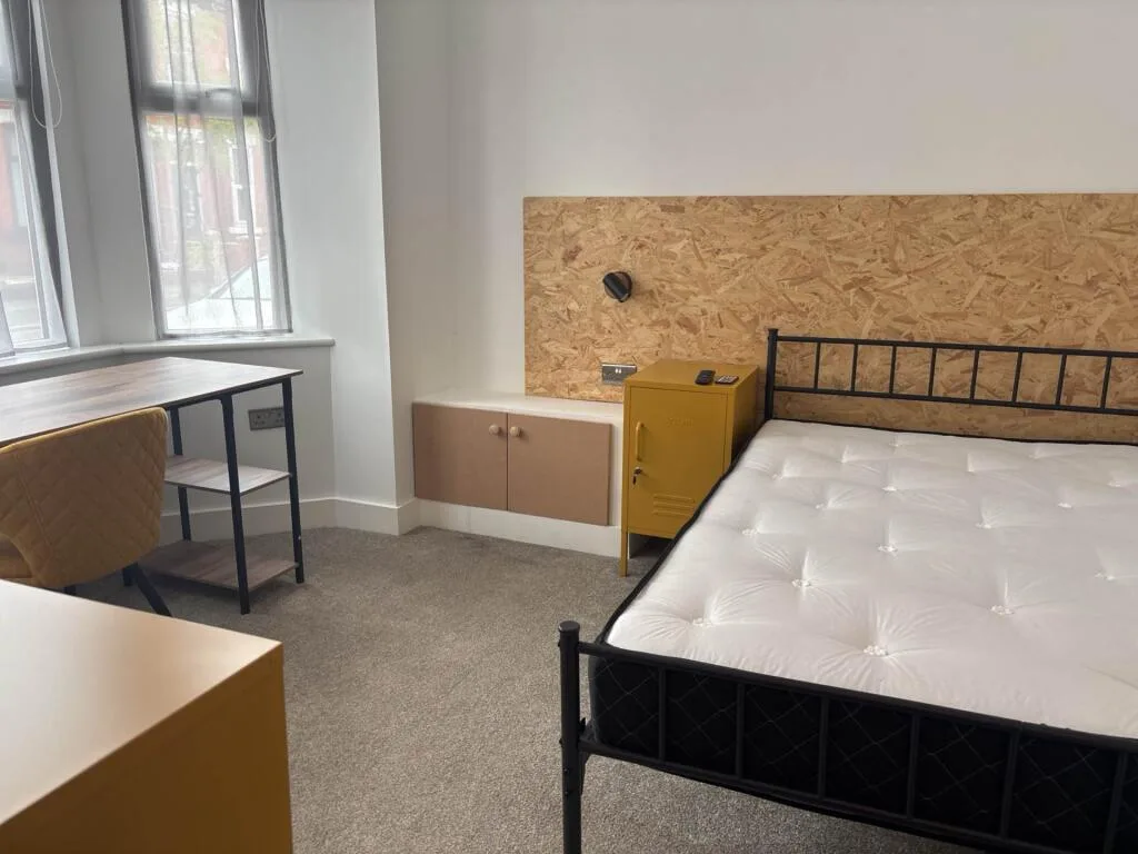 6 bedroom terraced house for rent