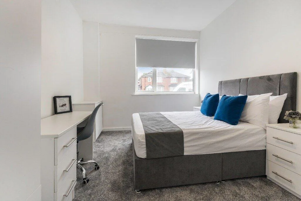 5 bedroom terraced house for rent