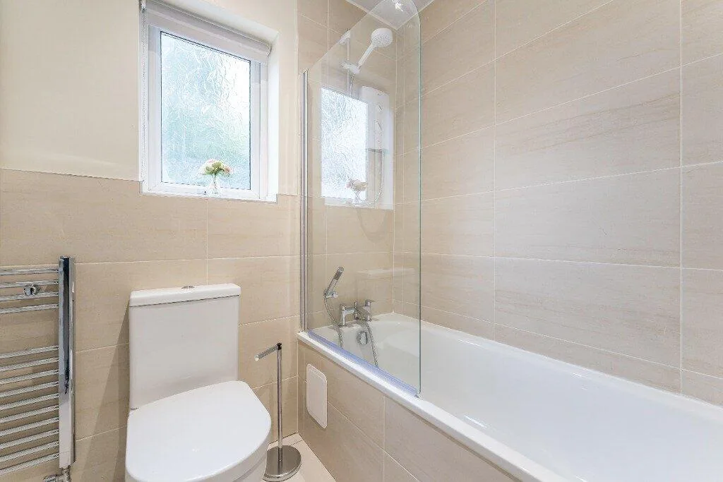 5 bedroom terraced house for rent