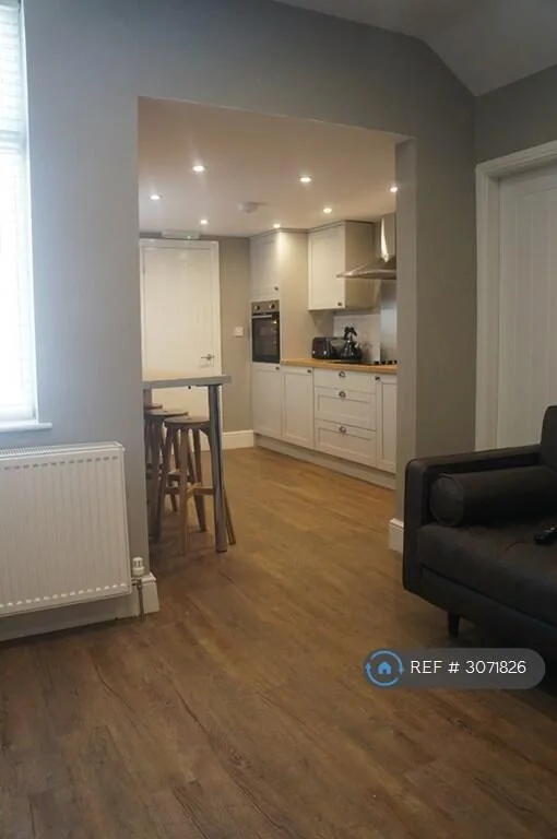 4 bedroom terraced house for rent