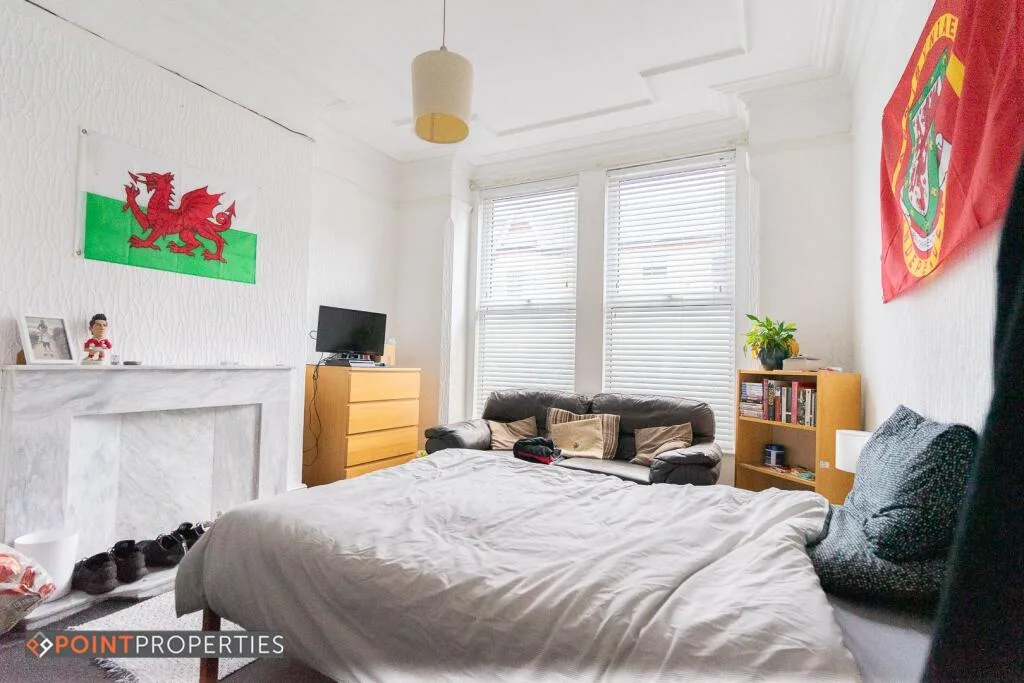 8 bedroom terraced house for rent