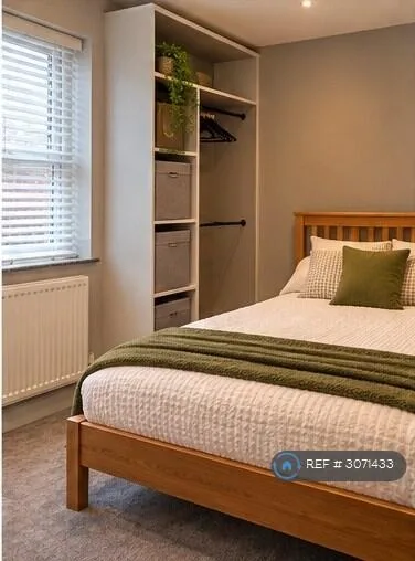 6 bedroom terraced house for rent