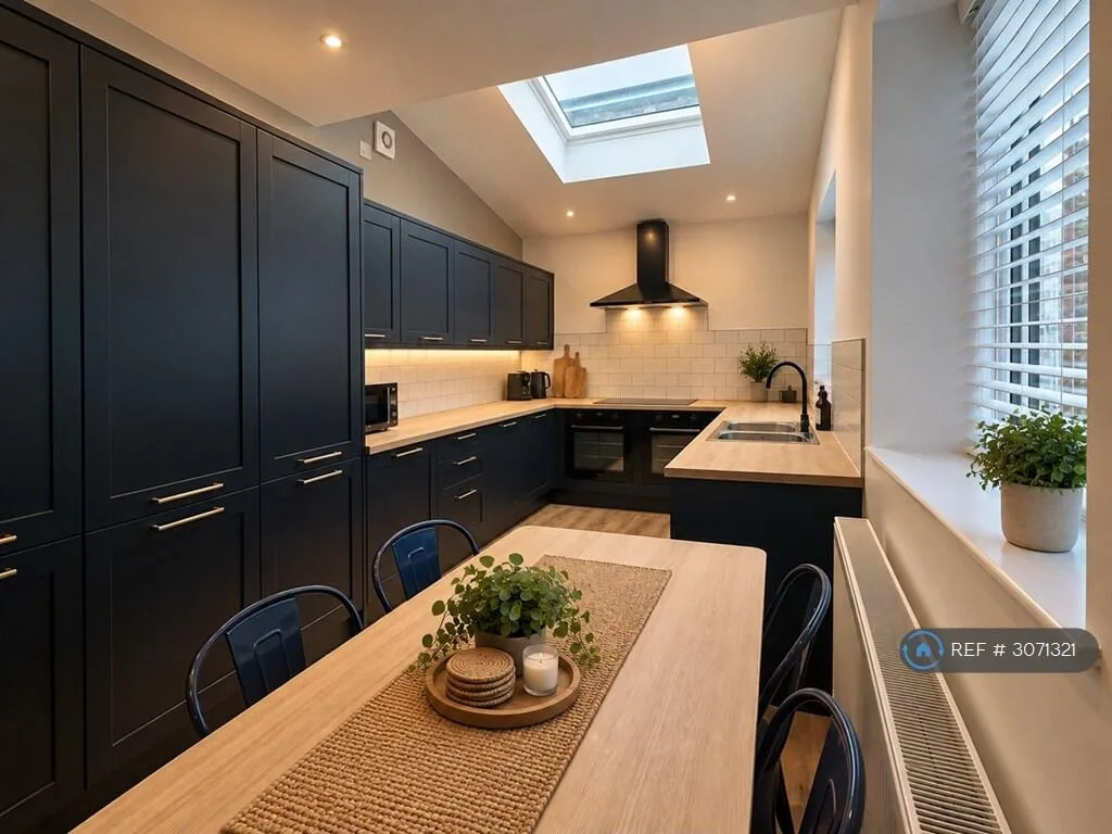 6 bedroom terraced house for rent