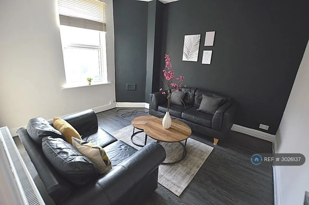 3 bedroom flat for rent