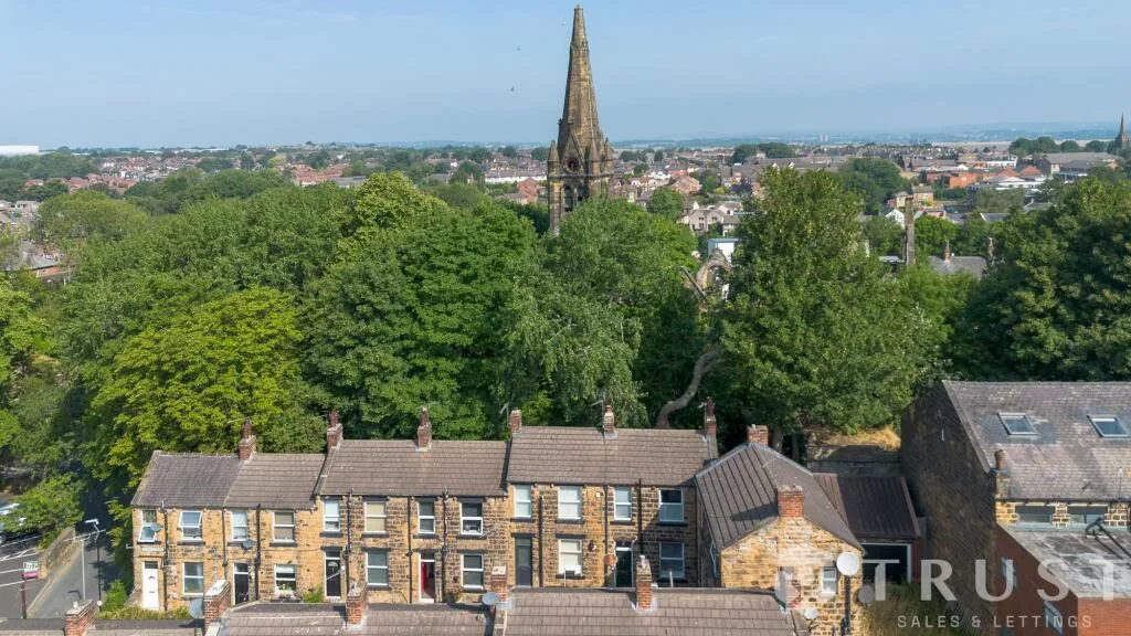 2 bedroom terraced house for rent