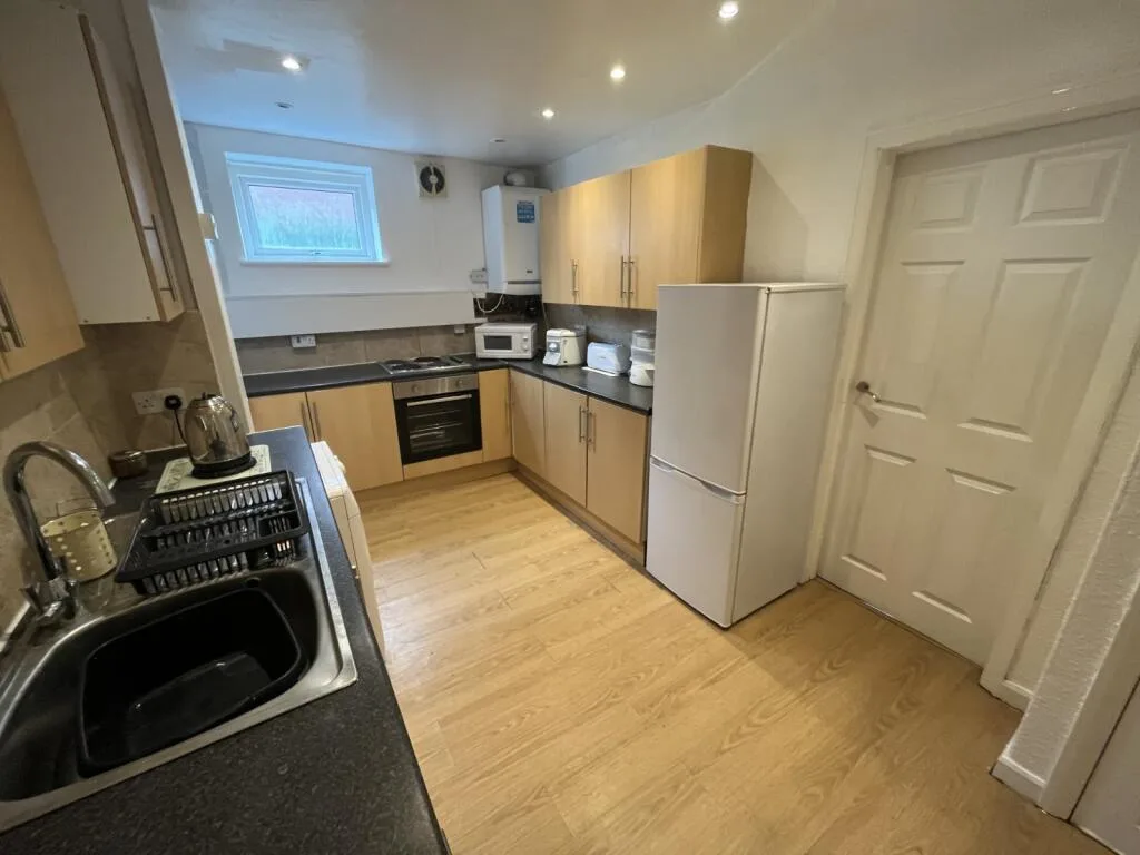 4 bedroom terraced house for rent