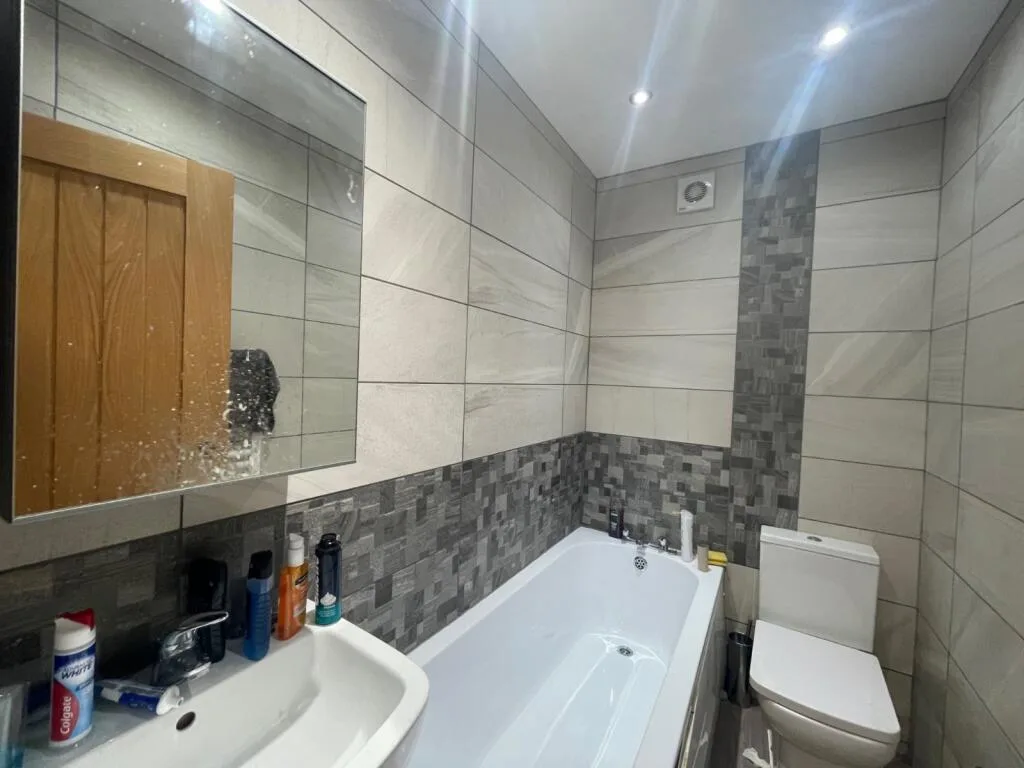 7 bedroom semi-detached house for rent