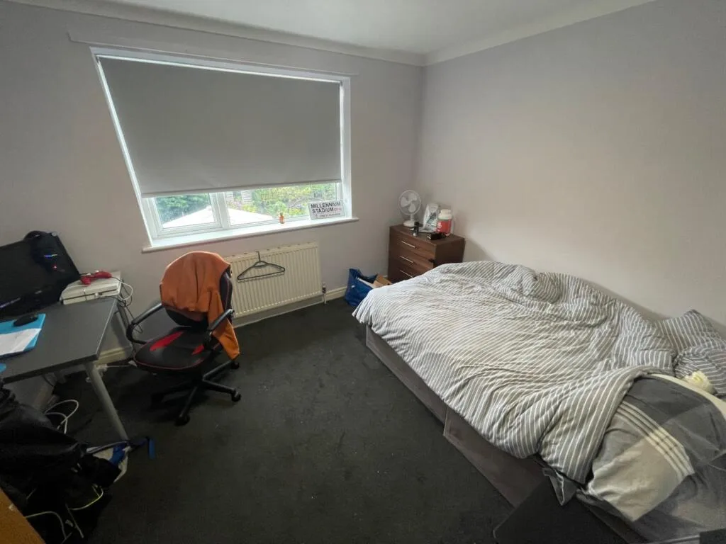 7 bedroom semi-detached house for rent