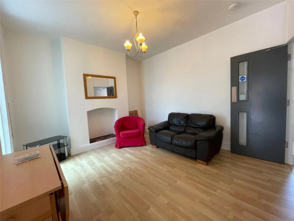 4 bedroom terraced house for rent