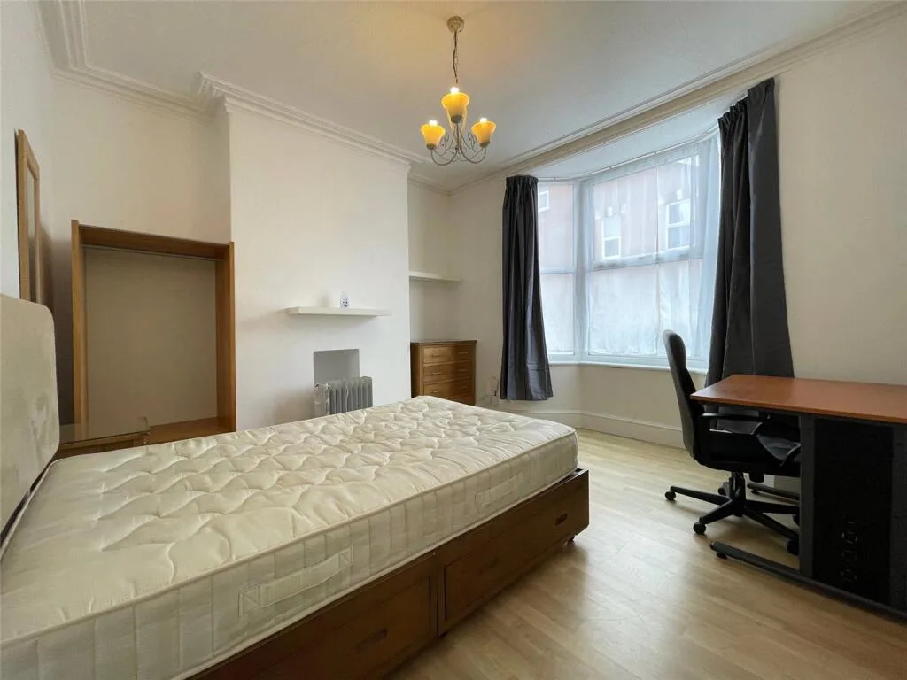 4 bedroom terraced house for rent