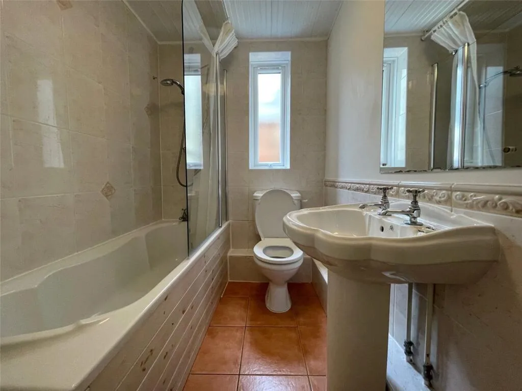 4 bedroom terraced house for rent