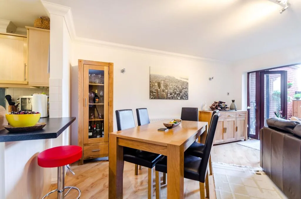 2 bedroom flat for rent