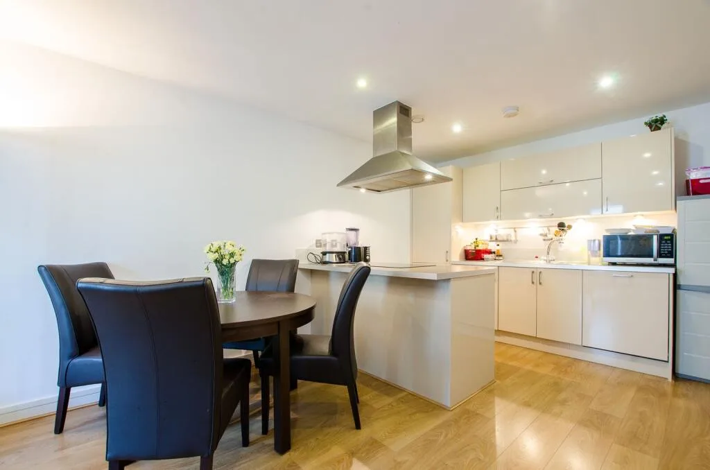 3 bedroom flat for rent