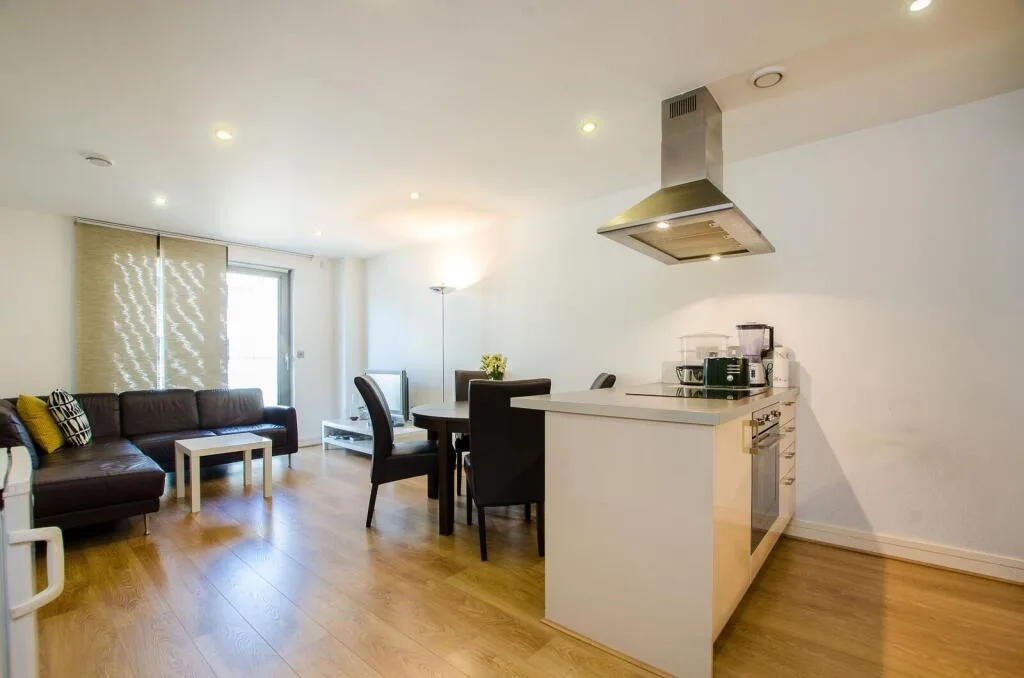 3 bedroom flat for rent