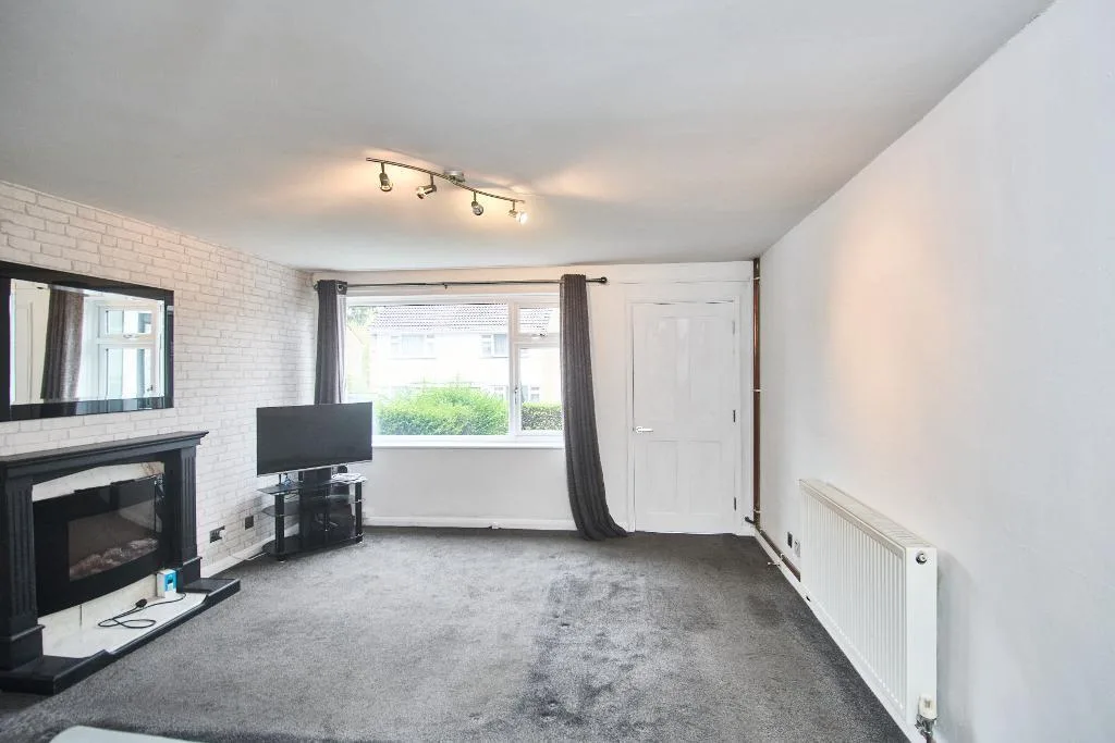 2 bedroom semi-detached house for rent