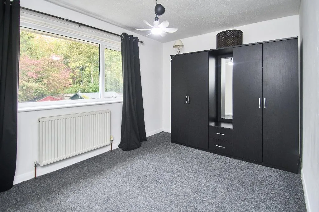 2 bedroom semi-detached house for rent