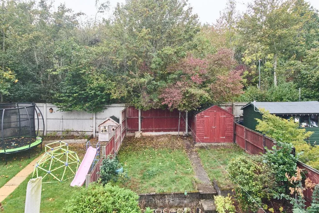 2 bedroom semi-detached house for rent