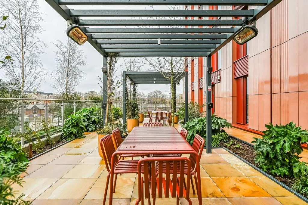 Studio flat for rent