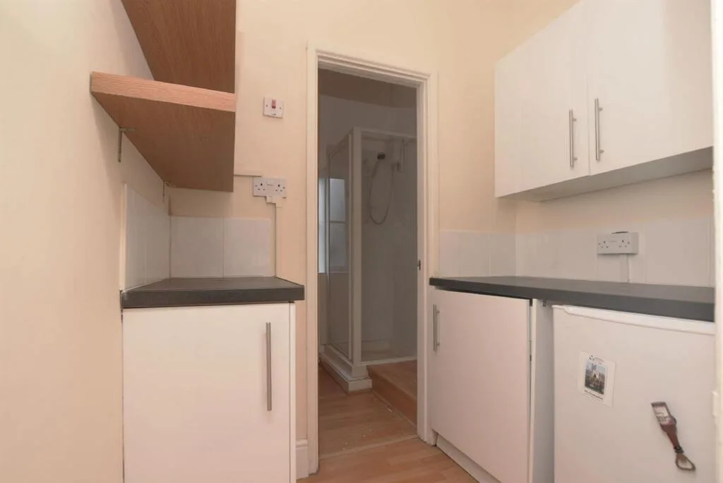 Studio flat for rent