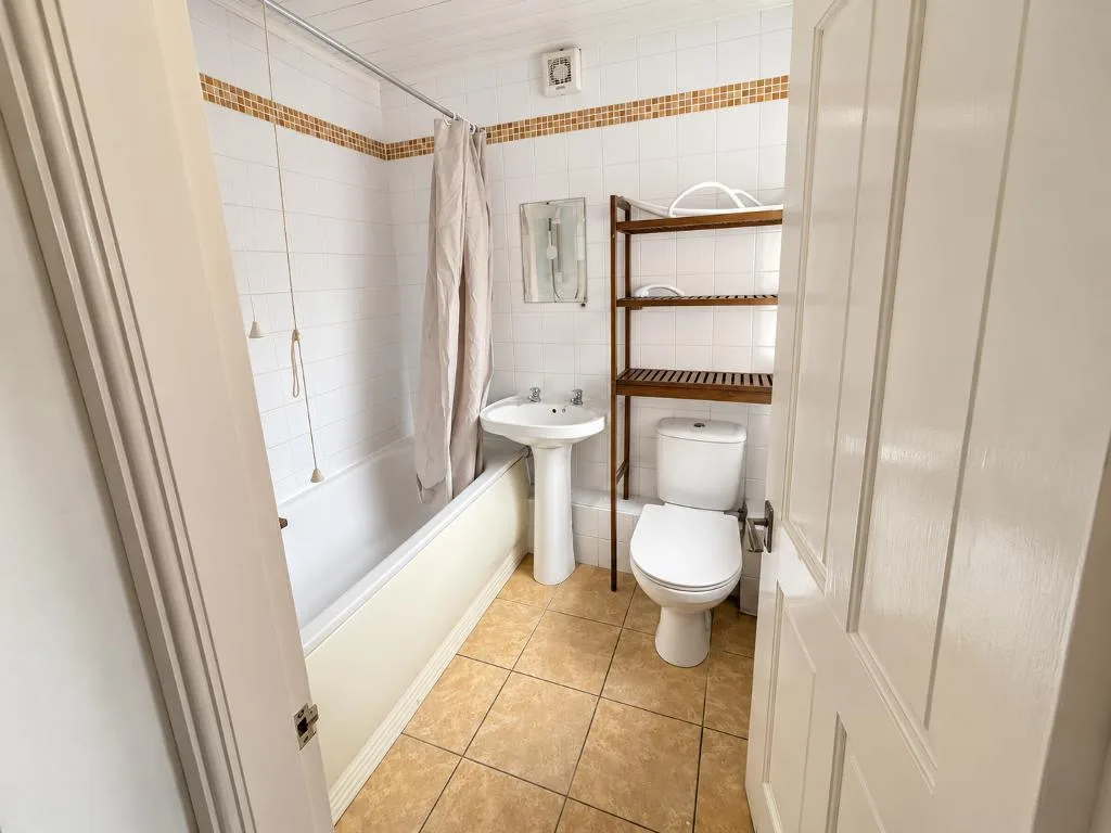 2 bedroom terraced house for rent