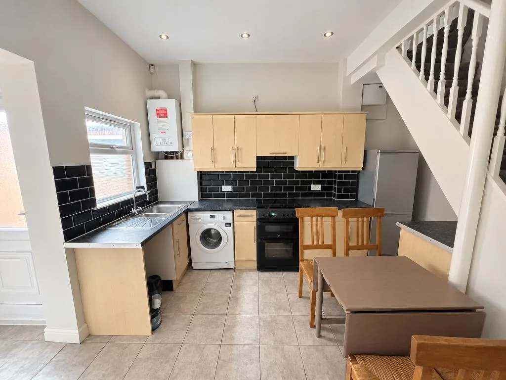 2 bedroom terraced house for rent