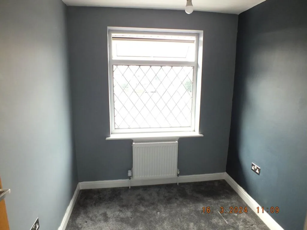3 bedroom semi-detached house for rent