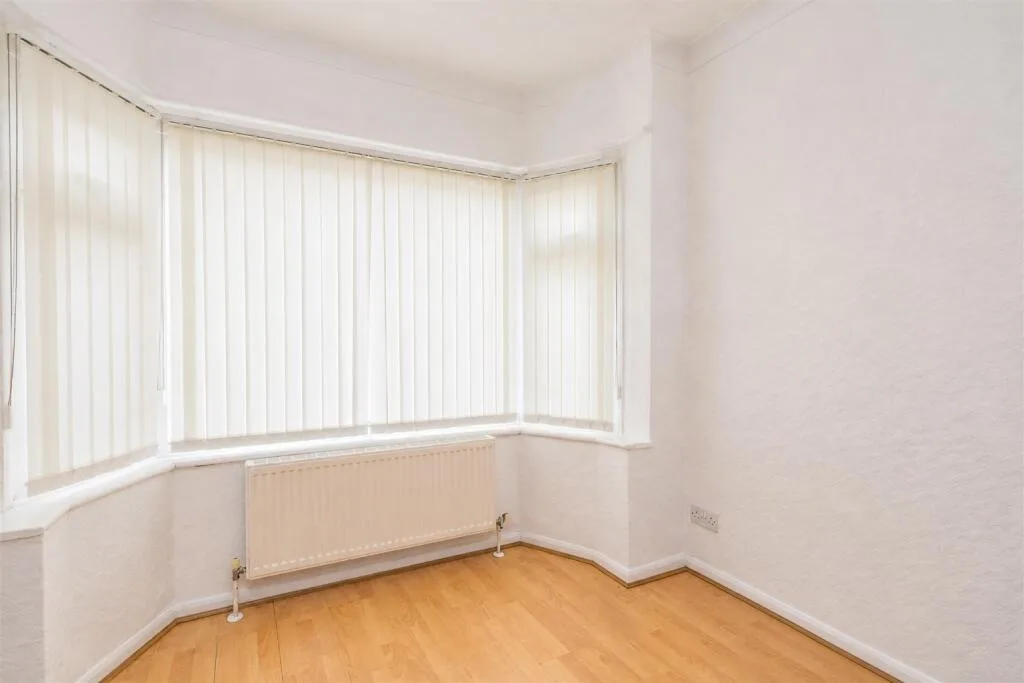 6 bedroom house for rent